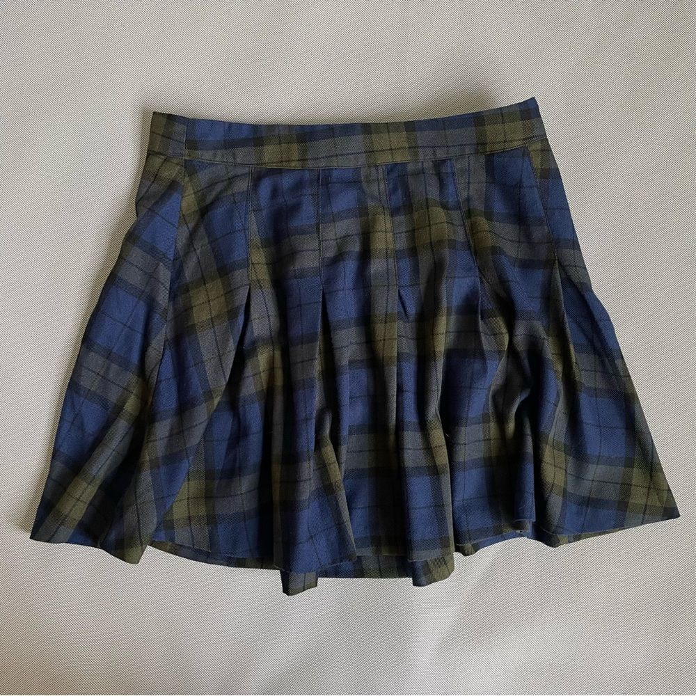 Divided Blue Plaid Short Pleated Skirt Women’s Size 8